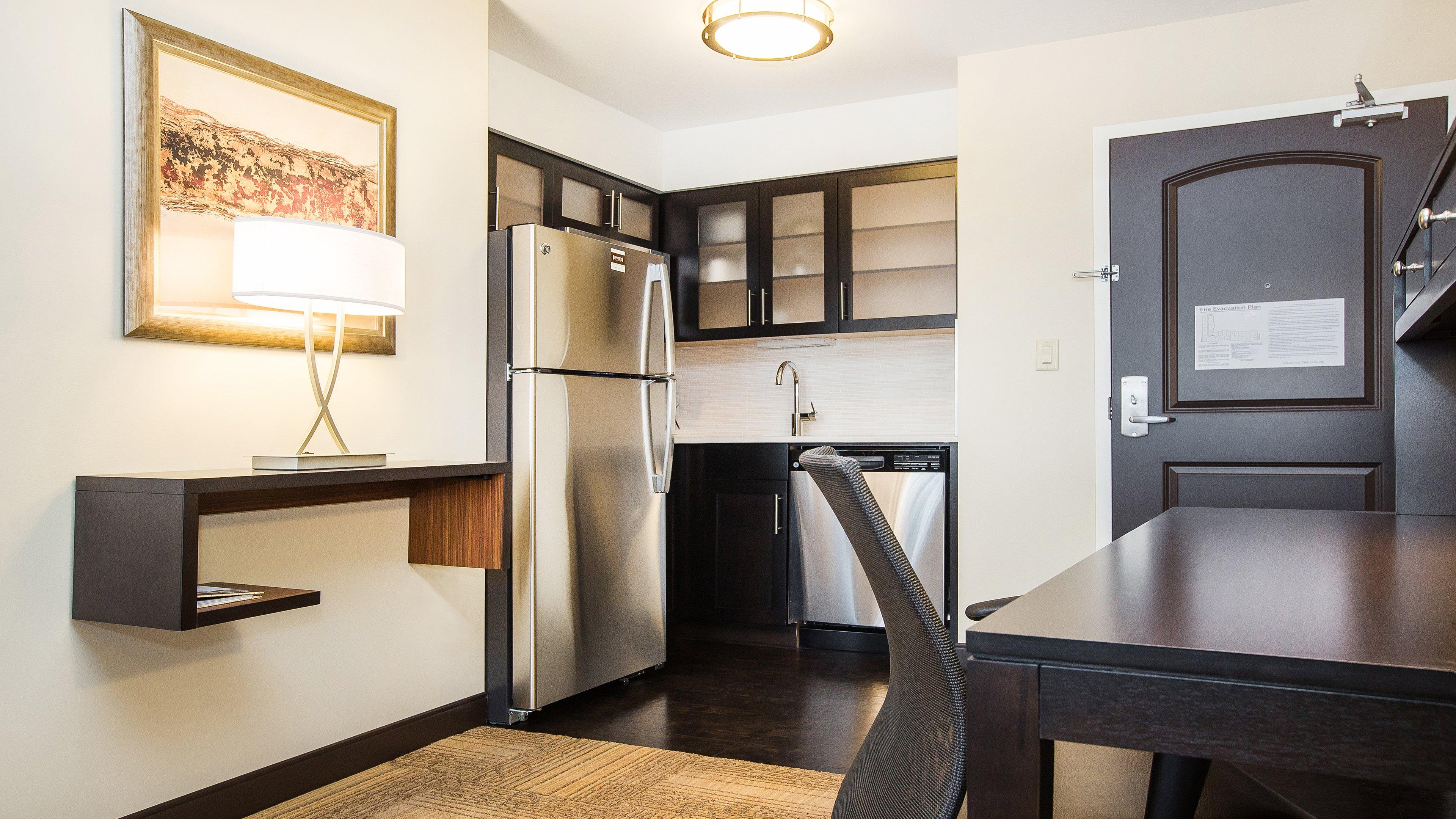 Staybridge Suites West Edmonton By Ihg Екстер'єр фото