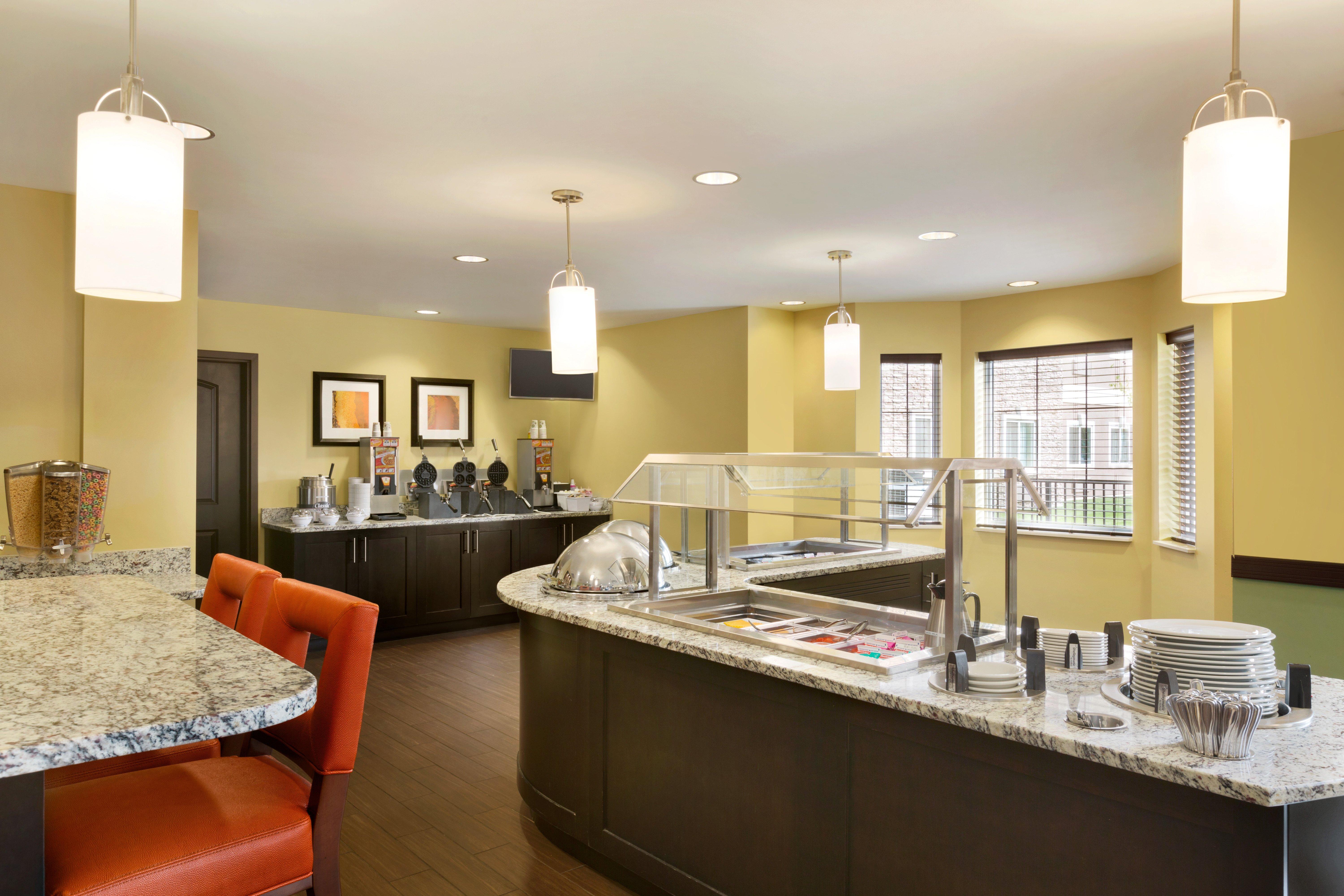 Staybridge Suites West Edmonton By Ihg Екстер'єр фото