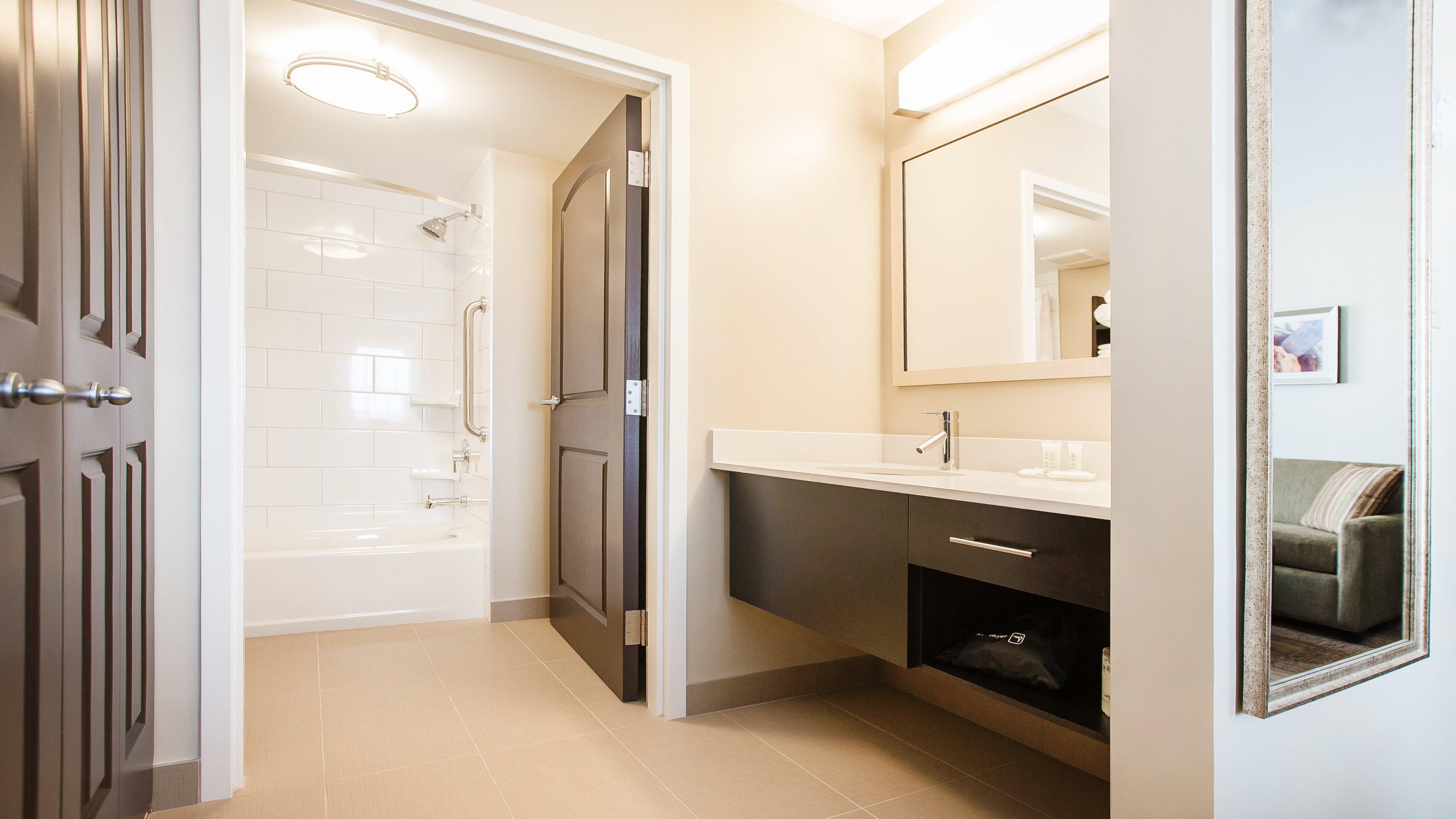 Staybridge Suites West Edmonton By Ihg Екстер'єр фото