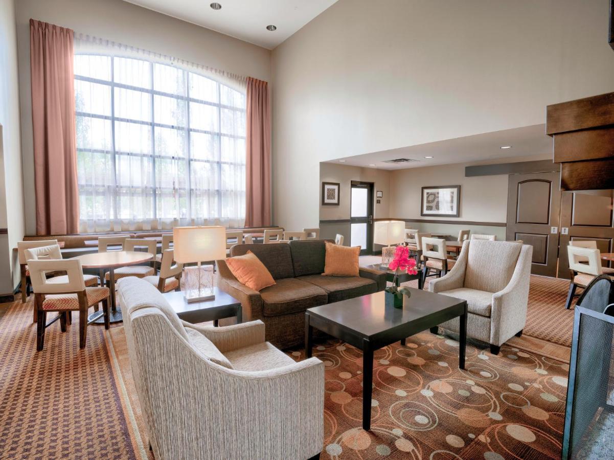 Staybridge Suites West Edmonton By Ihg Екстер'єр фото